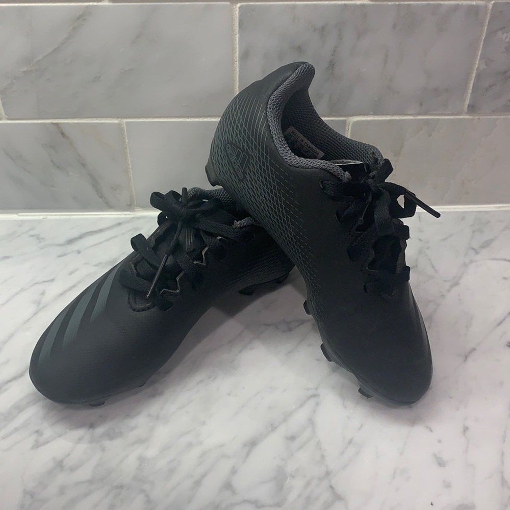 Soccer cleats, boys size 10.5 (little boys) ⚽️